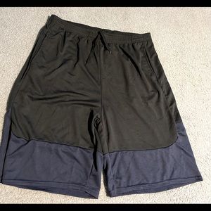 Mens athletic shorts